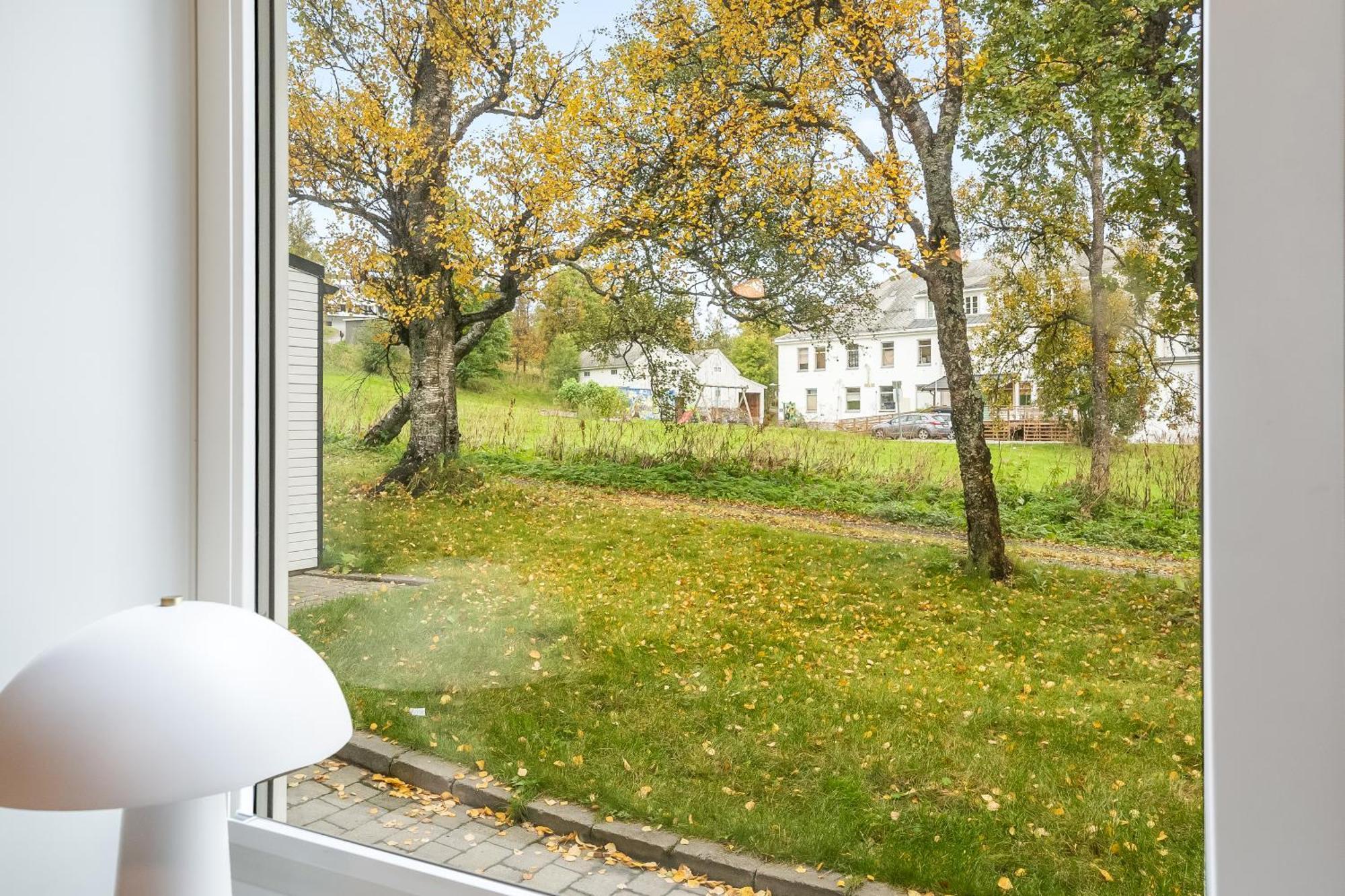 Book An Apartment Just For You In Central Тромсё Экстерьер фото